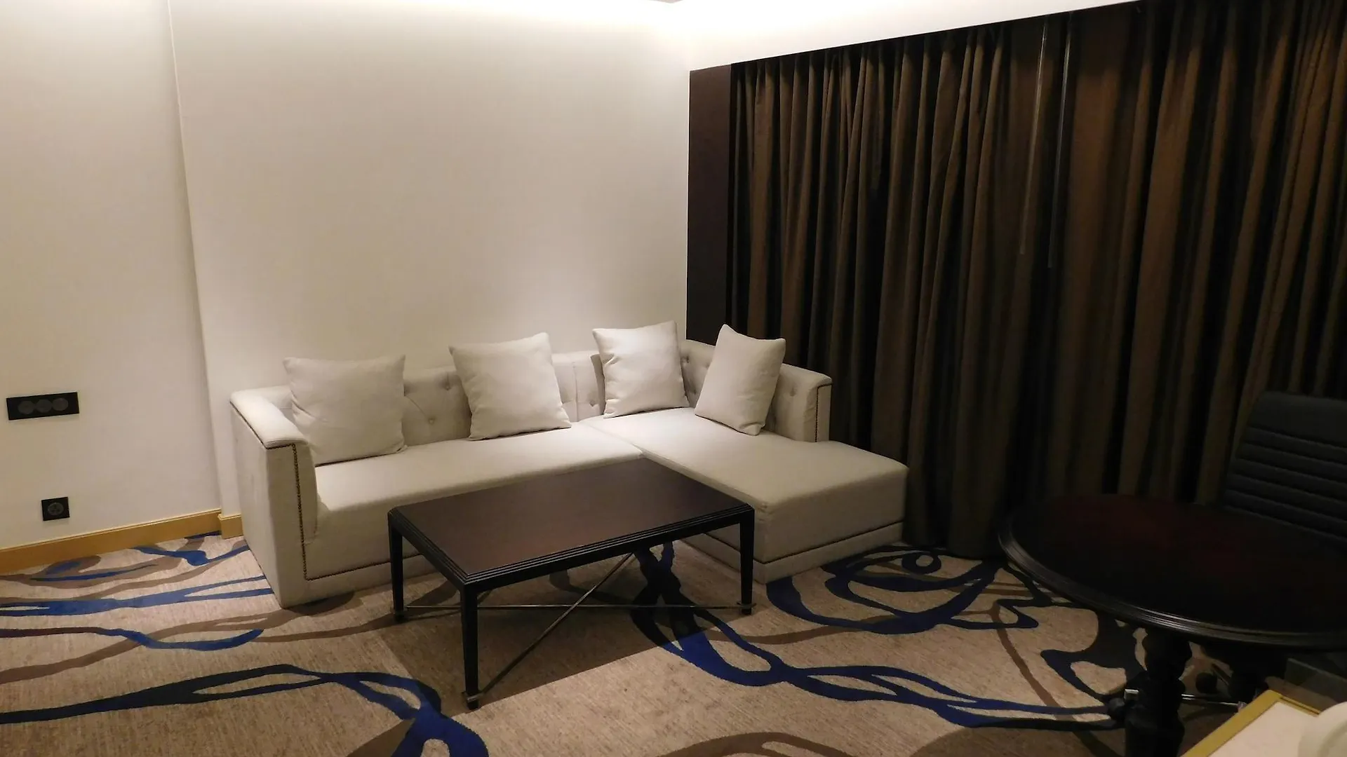 Pride Plaza Hotel, Aerocity Yeni Delhi Otel