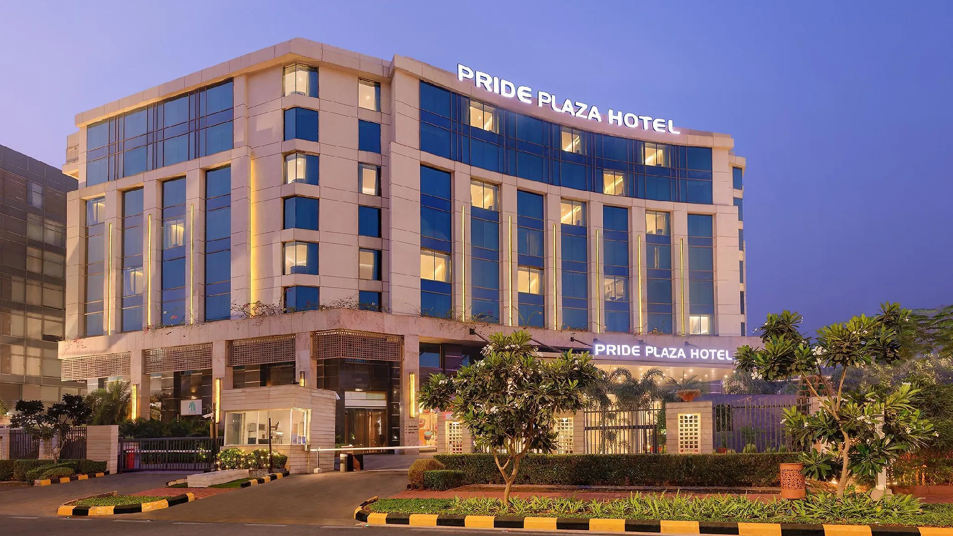 Pride Plaza Hotel, Aerocity Yeni Delhi