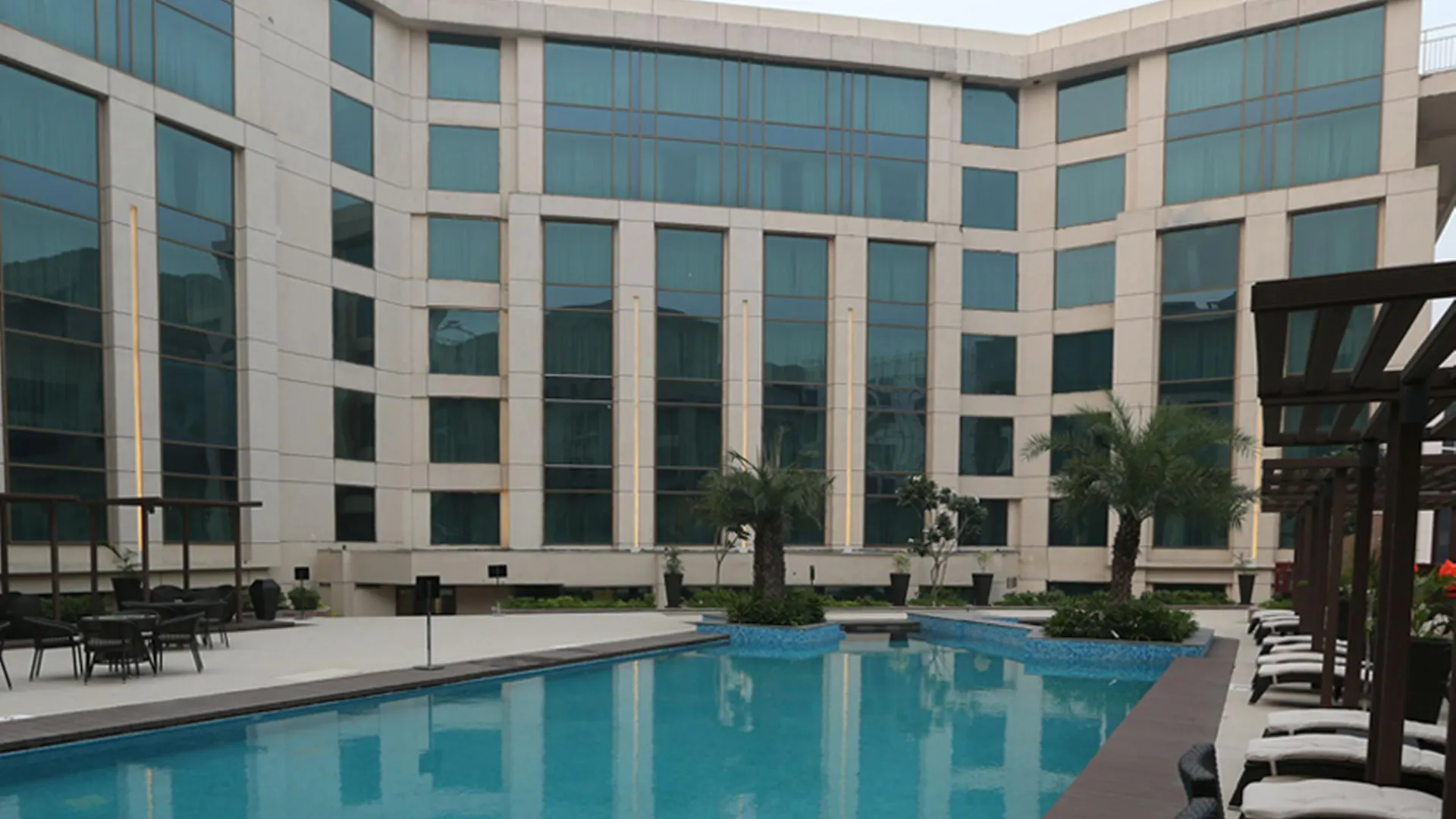 ***** Otel Pride Plaza Hotel, Aerocity Yeni Delhi Hindistan